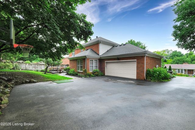 7109 Blazier Ct, Louisville, KY 40228
