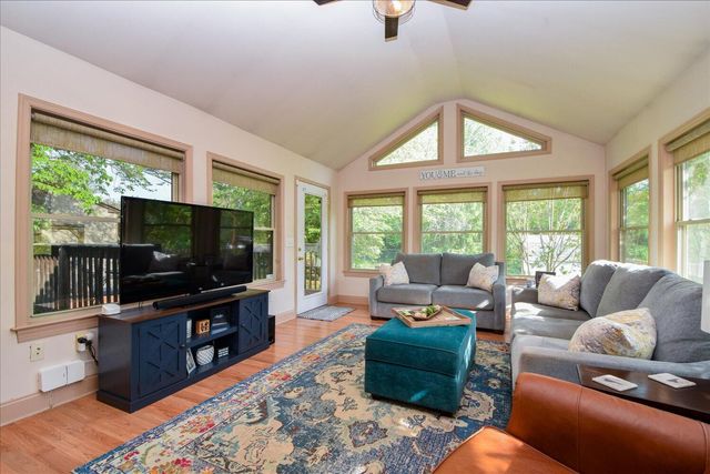 4743 Woodley DR, Roanoke, VA 24018