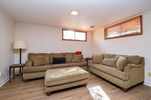 4743 Woodley DR, Roanoke, VA 24018