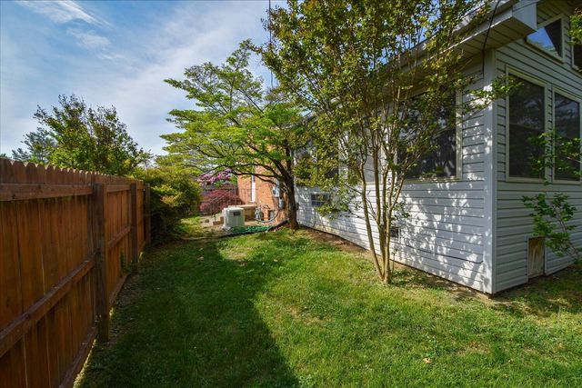 4743 Woodley DR, Roanoke, VA 24018