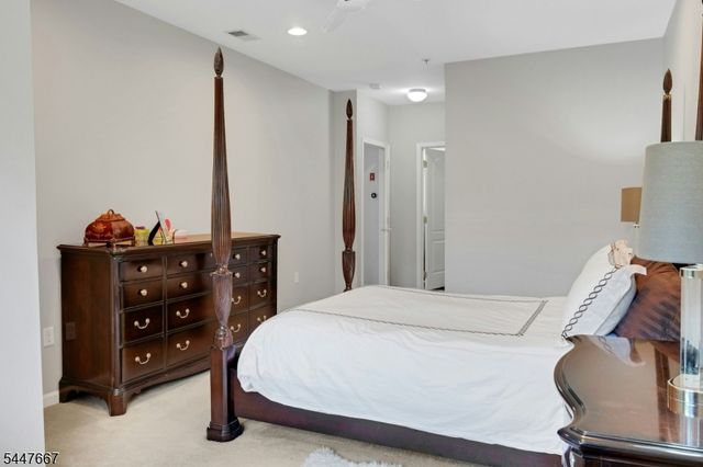 905 Brook Hollow Dr 905, Hanover Twp., NJ 07981