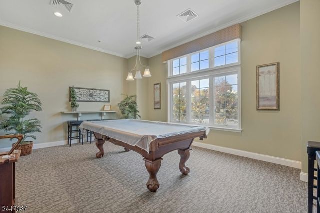 905 Brook Hollow Dr 905, Hanover Twp., NJ 07981