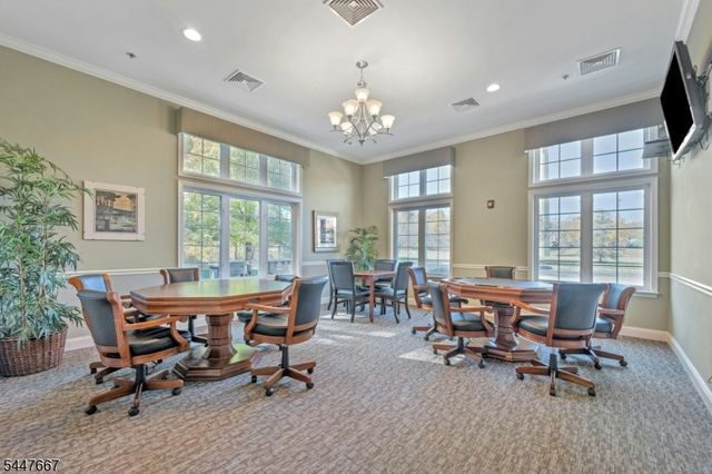 905 Brook Hollow Dr 905, Hanover Twp., NJ 07981