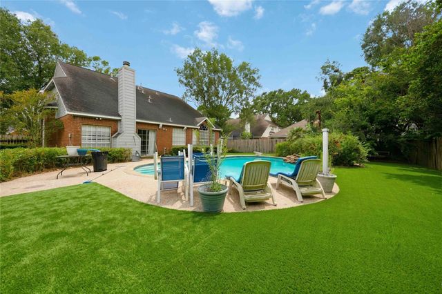 7406 Marble Glen Lane, Houston, TX 77095