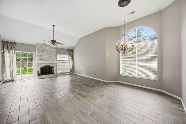 7406 Marble Glen Lane, Houston, TX 77095