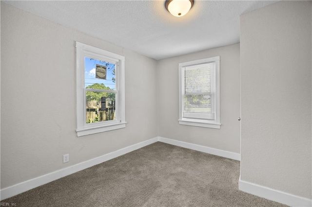 9 Quackenbush PL, Portsmouth, VA 23702