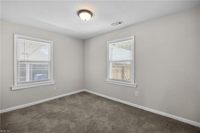 9 Quackenbush PL, Portsmouth, VA 23702