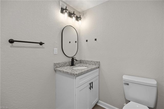 9 Quackenbush PL, Portsmouth, VA 23702