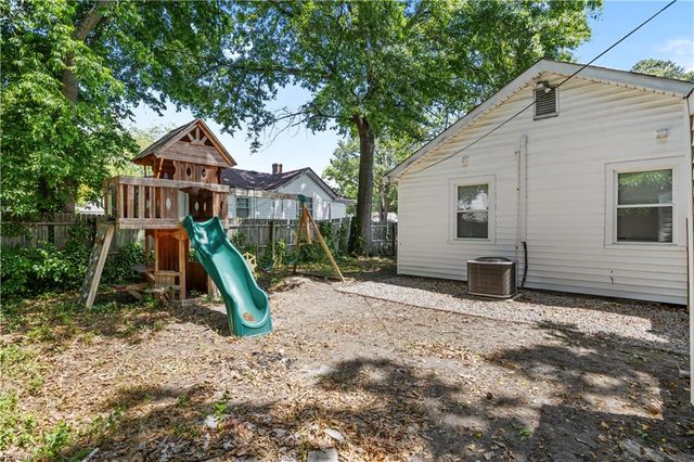 9 Quackenbush PL, Portsmouth, VA 23702