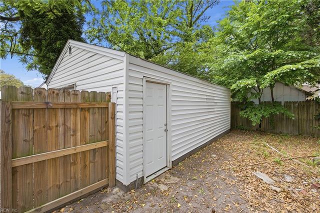 9 Quackenbush PL, Portsmouth, VA 23702