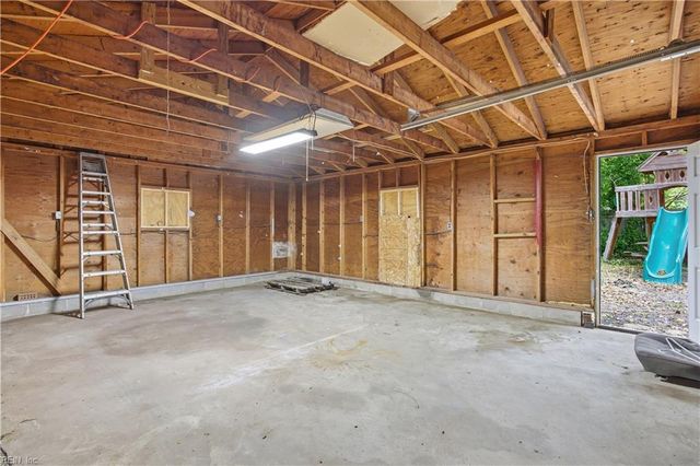 9 Quackenbush PL, Portsmouth, VA 23702
