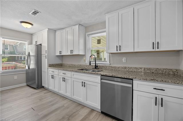 9 Quackenbush PL, Portsmouth, VA 23702