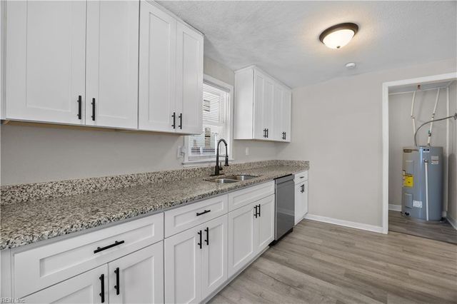 9 Quackenbush PL, Portsmouth, VA 23702