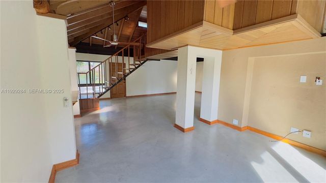 18350 SW 214th St, Miami, FL 33187