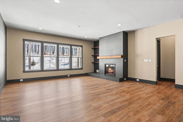 395 QUIET CREEK DR, Gettysburg, PA 17325