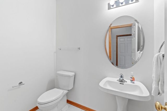 8202 Golden Valley Road, Golden Valley, MN 55427