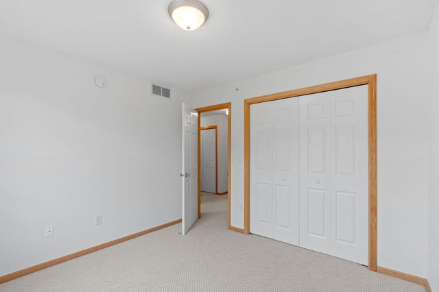 8202 Golden Valley Road, Golden Valley, MN 55427