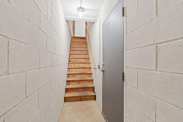 8202 Golden Valley Road, Golden Valley, MN 55427