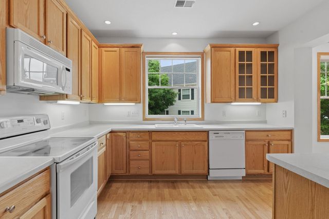 8202 Golden Valley Road, Golden Valley, MN 55427