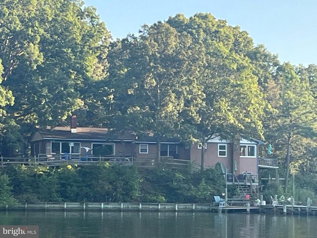 152 SWANN COURT, Reedville, VA 22539