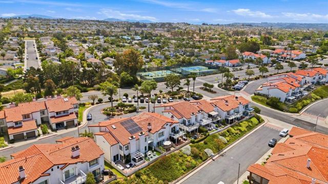 6717 Clover Court, Carlsbad, CA 92011