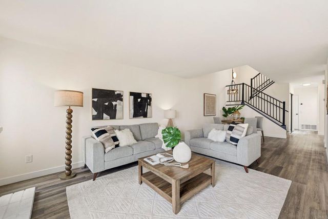 6717 Clover Court, Carlsbad, CA 92011