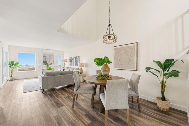 6717 Clover Court, Carlsbad, CA 92011