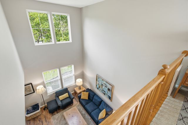 2975 Falling Waters Lane, Lindenhurst, IL 60046