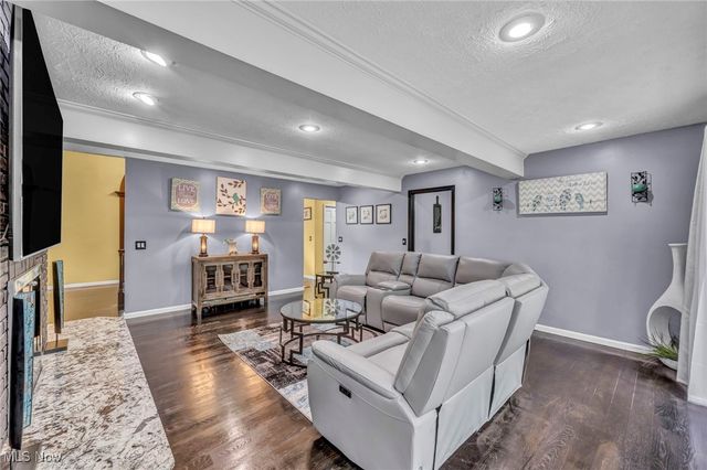 2655 Fairwood Drive, Pepper Pike, OH 44124