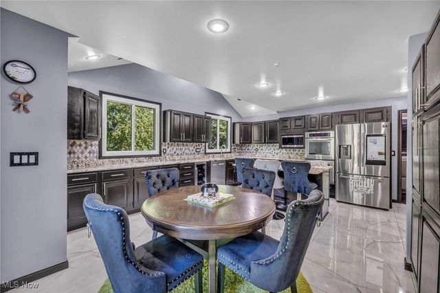 2655 Fairwood Drive, Pepper Pike, OH 44124