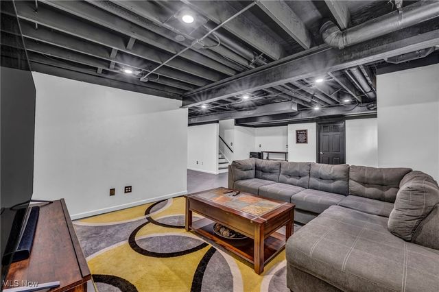 2655 Fairwood Drive, Pepper Pike, OH 44124