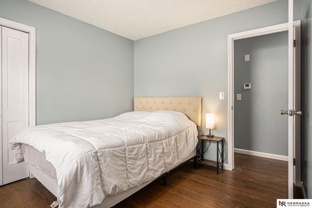 9551 Taylor Street, Omaha, NE 68134