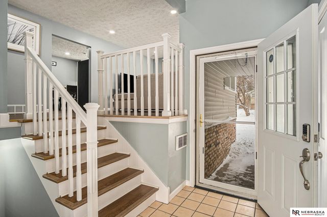 9551 Taylor Street, Omaha, NE 68134