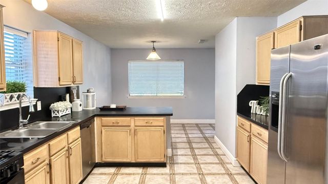 819 Foxborrough Lane, Missouri City, TX 77489