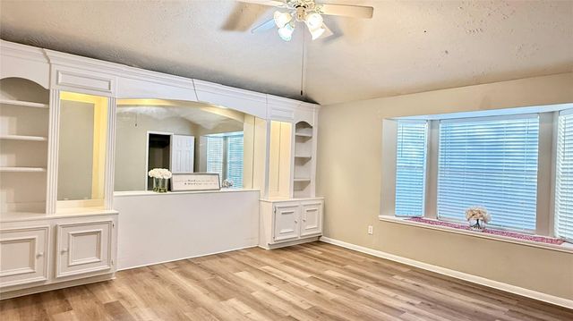 819 Foxborrough Lane, Missouri City, TX 77489
