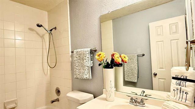 819 Foxborrough Lane, Missouri City, TX 77489