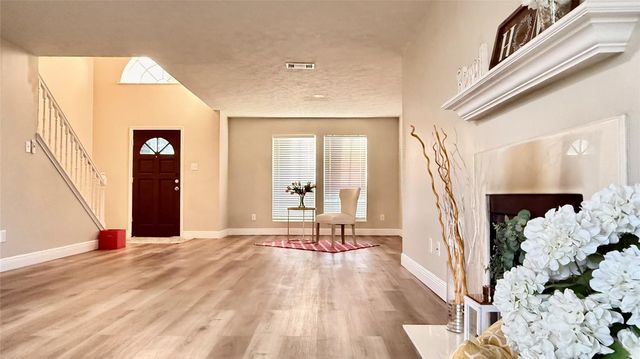 819 Foxborrough Lane, Missouri City, TX 77489