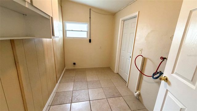 4102 HIGHLAND LOOP, New Port Richey, FL 34652