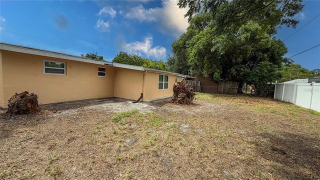 4102 HIGHLAND LOOP, New Port Richey, FL 34652