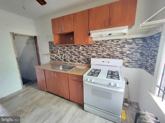 210 S 7TH STREET, Darby, PA 19023
