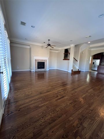 3000 Mcculloch Circle, Houston, TX 77056