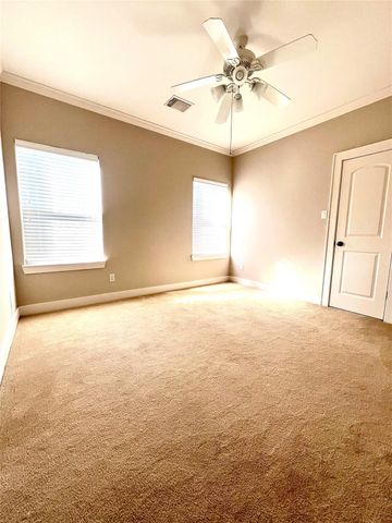 3000 Mcculloch Circle, Houston, TX 77056