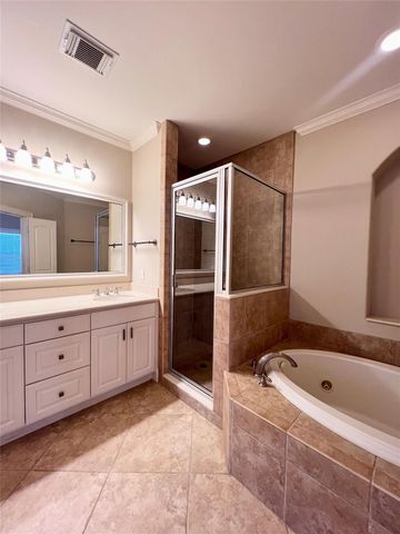 3000 Mcculloch Circle, Houston, TX 77056