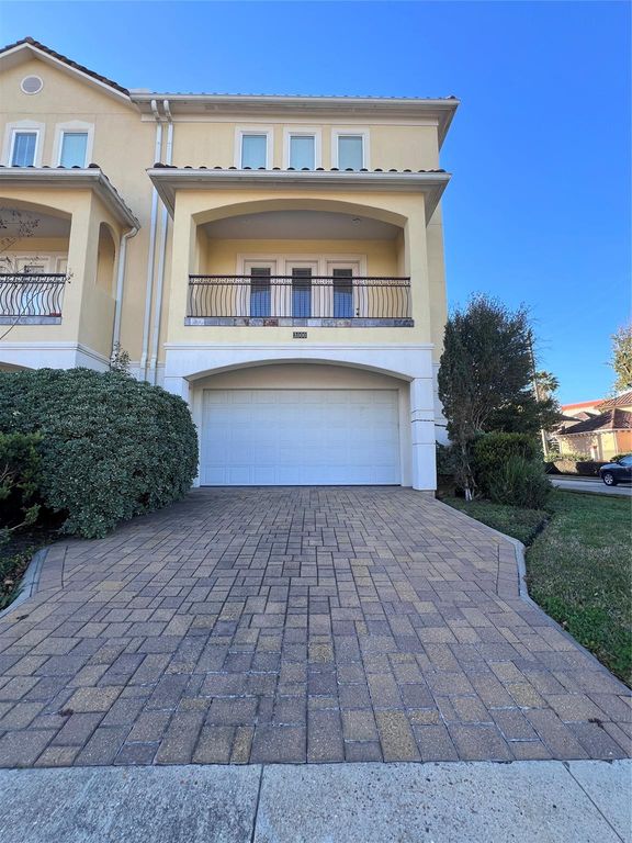 3000 Mcculloch Circle, Houston, TX 77056