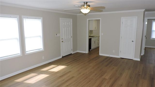 1715 N Pearl Street, Independence, MO 64050