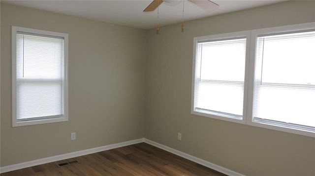 1715 N Pearl Street, Independence, MO 64050