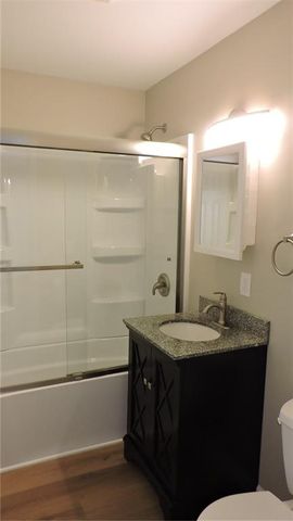 1715 N Pearl Street, Independence, MO 64050