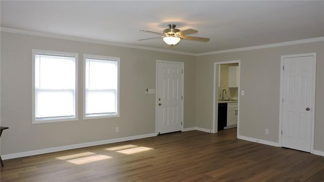 1715 N Pearl Street, Independence, MO 64050