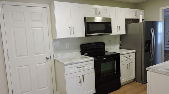 1715 N Pearl Street, Independence, MO 64050