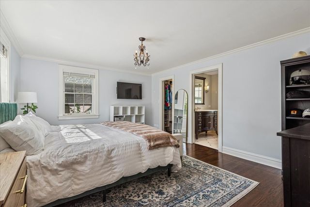 526 Orchard Lane, Winnetka, IL 60093